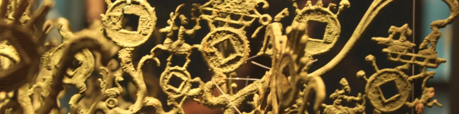 ANTIQUE CHINESE MONEY SCULPTURE